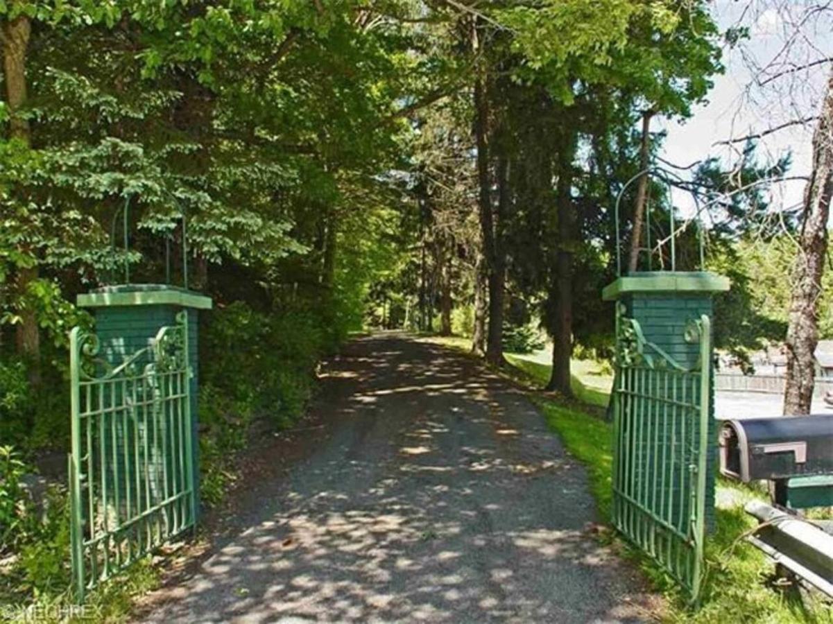 Unique And Secluded Country Estate Near Pittsburgh Villa Weirton Exterior photo