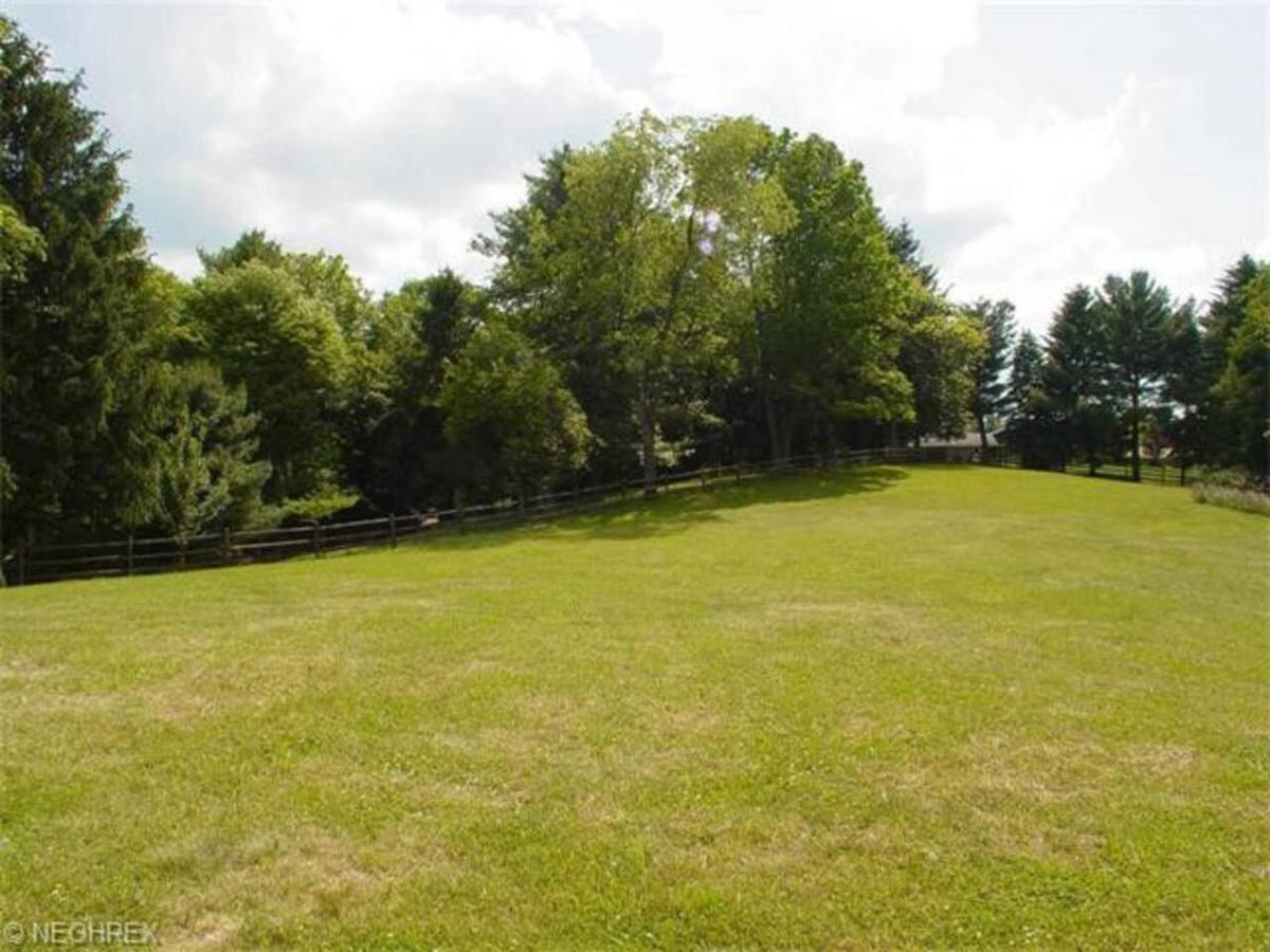 Unique And Secluded Country Estate Near Pittsburgh Villa Weirton Exterior photo